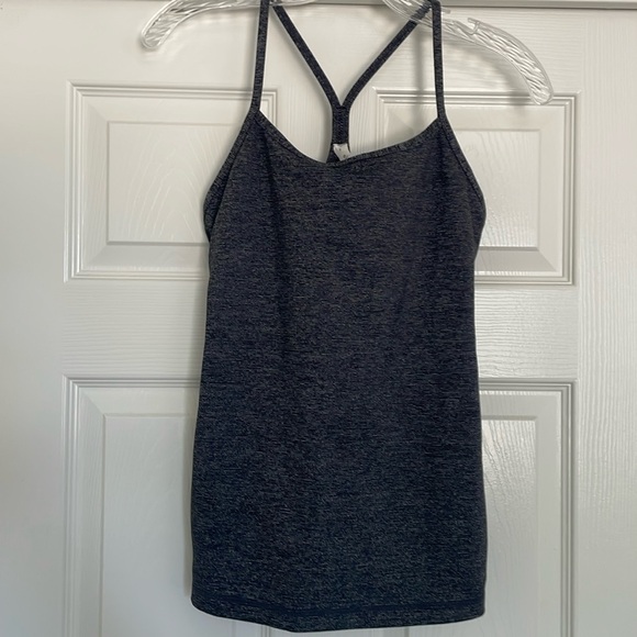 Lululemon Power Y tank black w/ tiny stripes size 8 - Picture 1 of 3